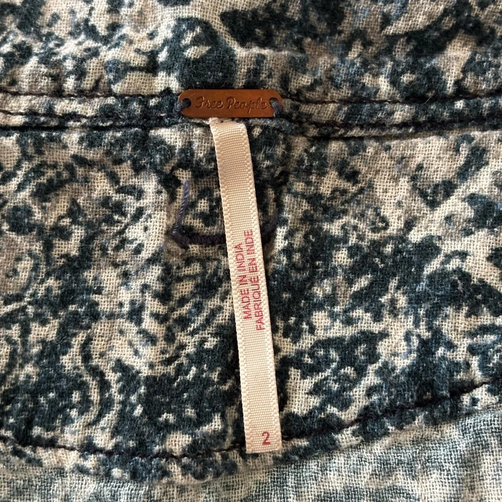 Free People Blue and White Cargo Shorts - Picture 6 of 11